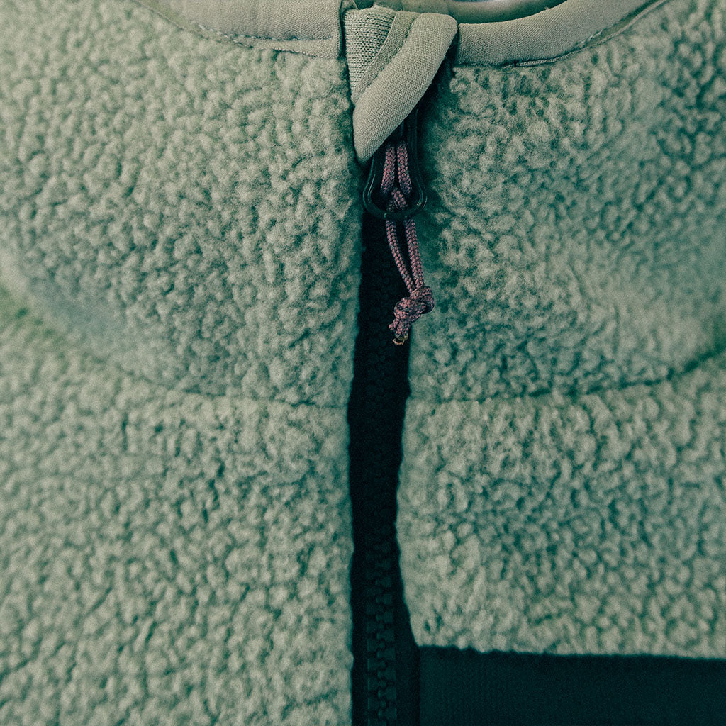 Out There Hooded Recycled Sherpa Fleece Jacket (Banana Camo Heather/Olive)