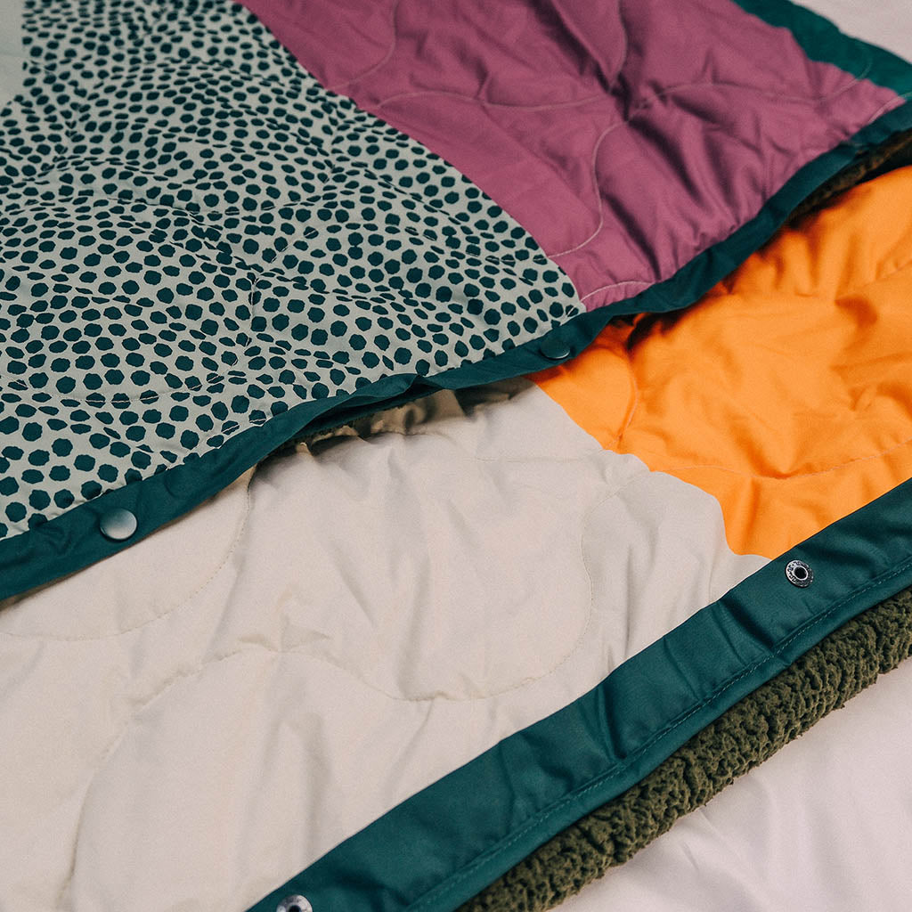 Sperrins Recycled Sherpa Fleece Blanket