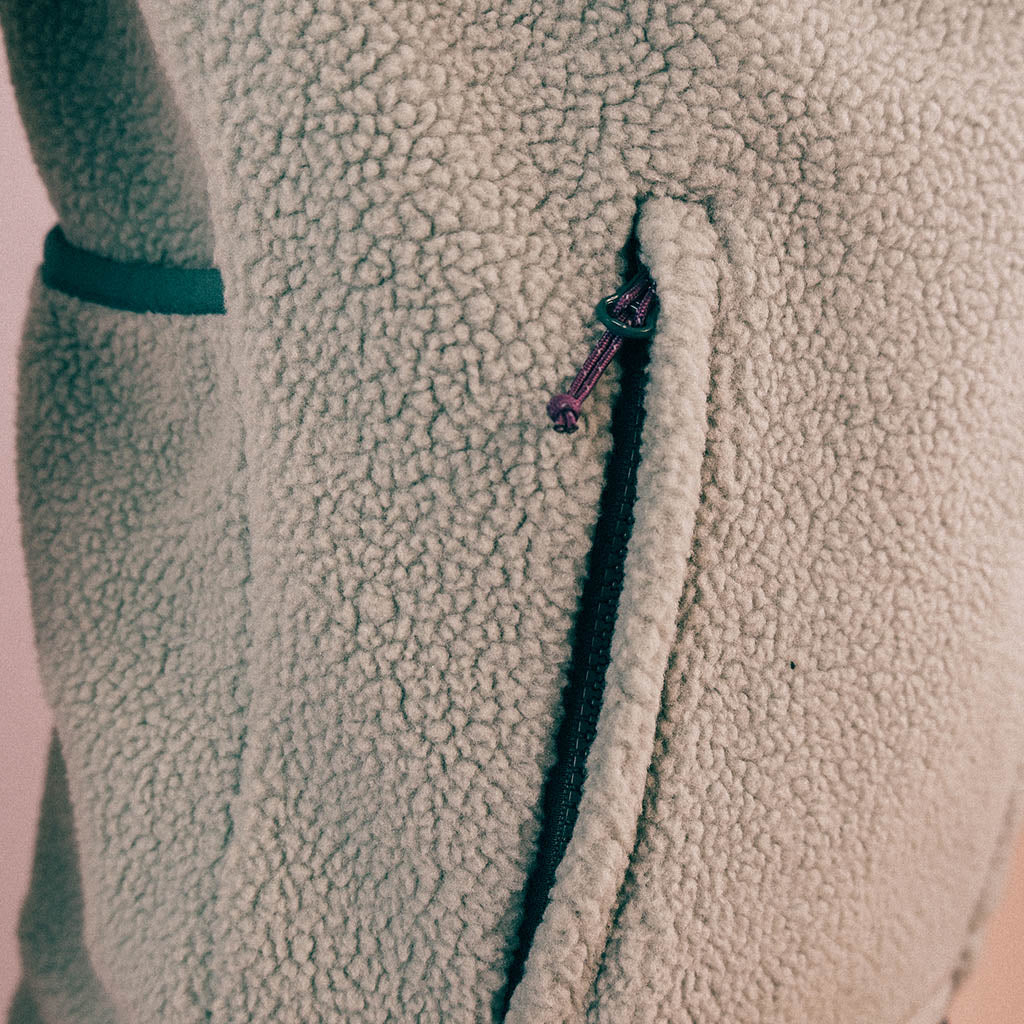 Out There Recycled Sherpa Fleece Gilet (Forest/Pistachio)