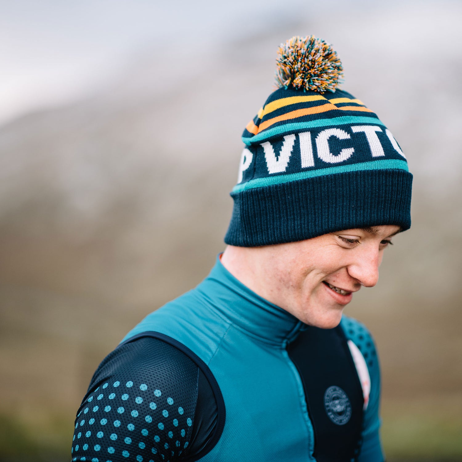 Victory Chimp Bobble Hat Stampen Team Issue - Victory Chimp